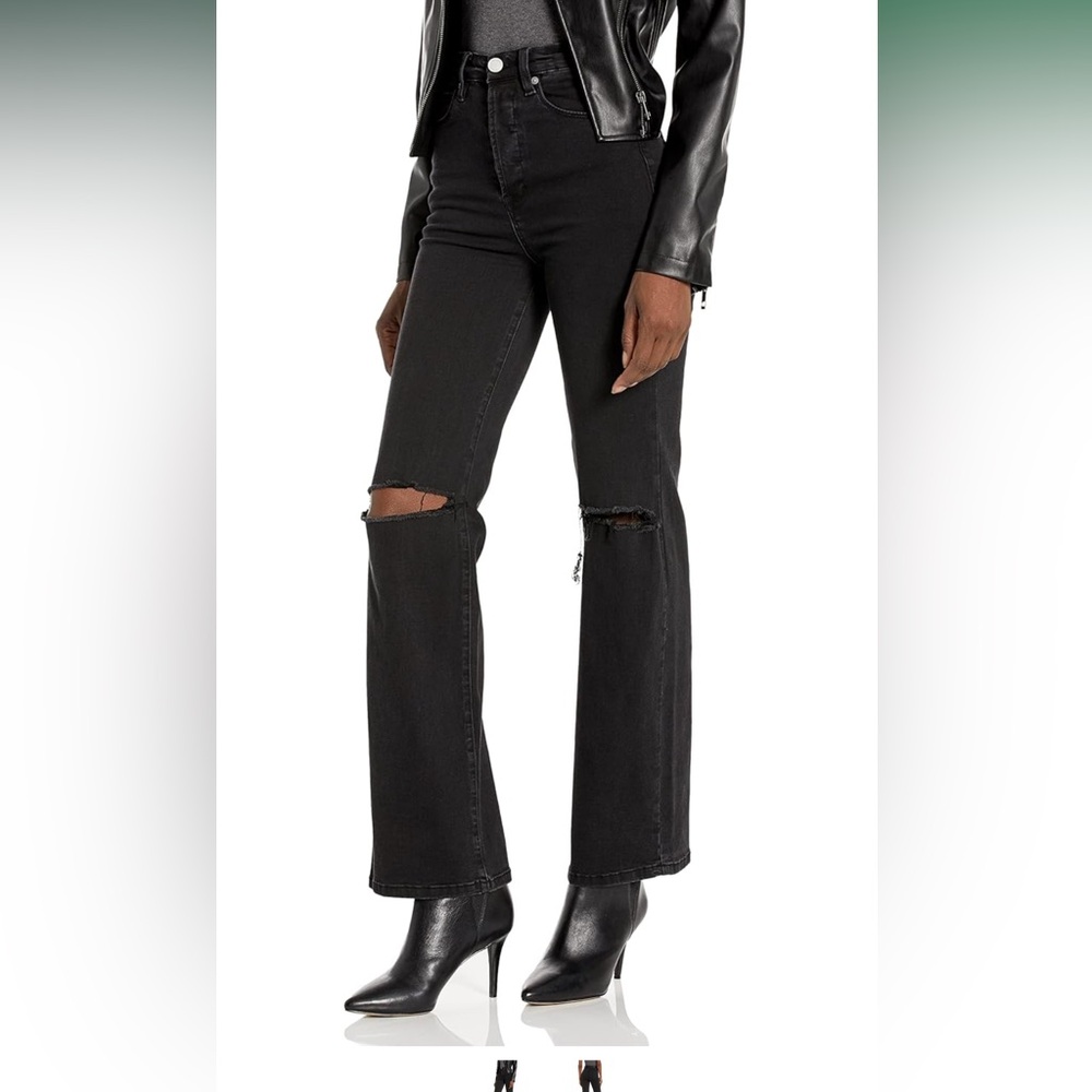 🆕BLANKNYC Wide Leg Five Pockets Jeans with Rips at Knee